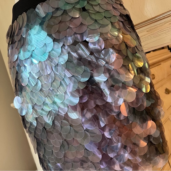 DKNY Iridescent Paillette Embellished Stretch Mini Skirt—NWT - Picture 6 of 17
